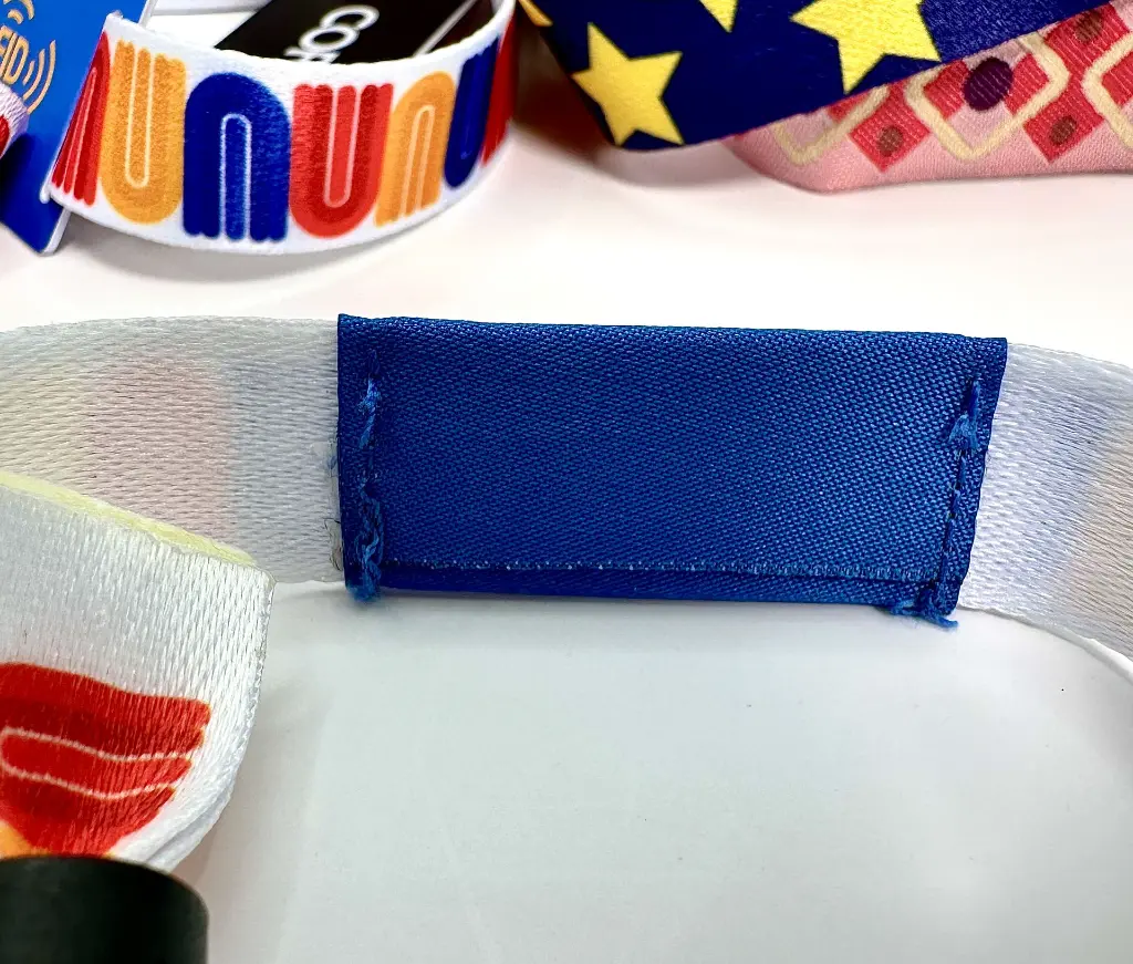 Blank_smart_fabric_wristband_RFID_straight_back.webp