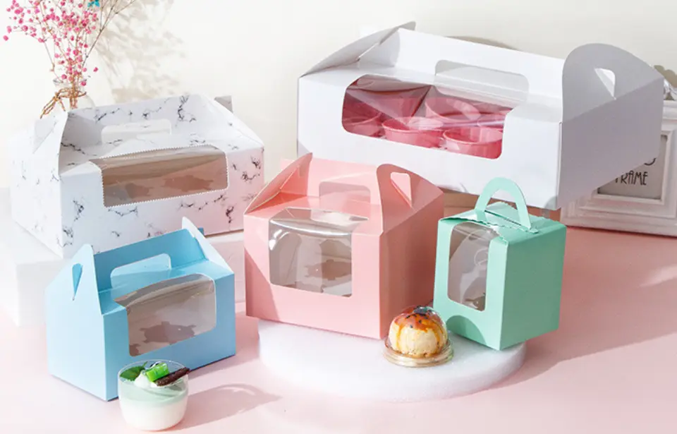 Cake box / muffin box with handle - multicolor